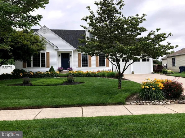 420 School House Rd, Williamstown, NJ 08094