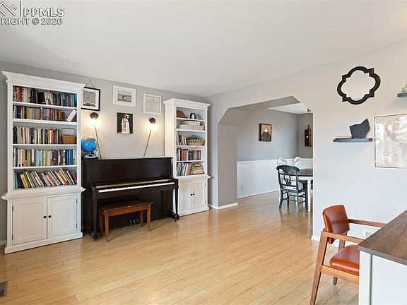 5th image of 2610 Cornwall Ct