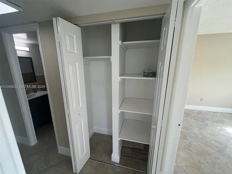 498 NW 165th St #D501 — Photo 10