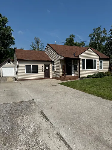 5645 Midland Rd Photo 1
