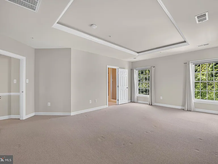 30 Sharpstead Ln — Photo 36