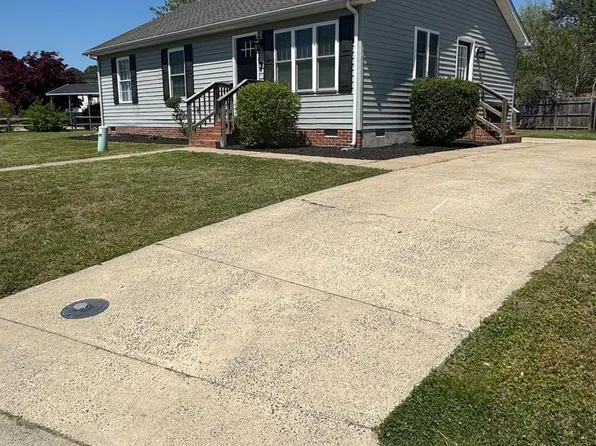 717 Ebenezer Dr, Salisbury, MD 21801