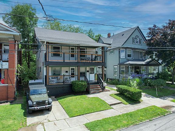 3rd image of 1423 W 107th St #1423