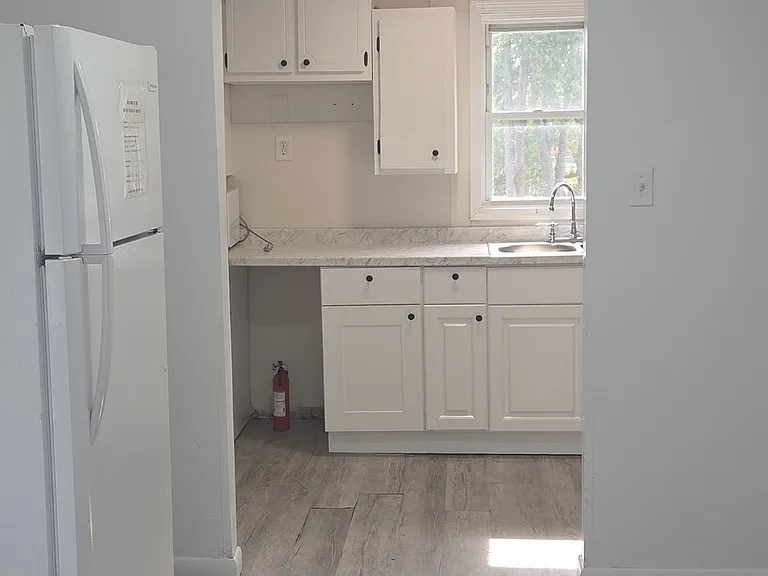 426 Poplar St #2 — Photo 1