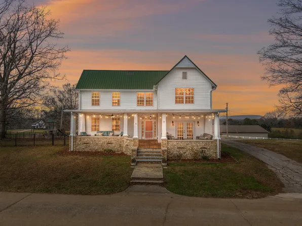 92 Buran Ln, Ringgold, GA 30736