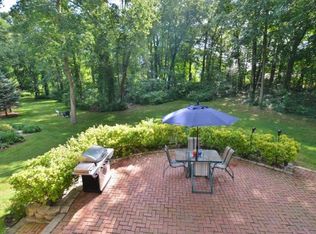 47 Spring Ct, Muttontown, NY 11791