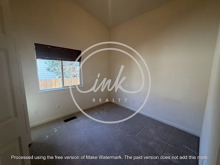 1465 Garden Glen Ct — Photo 10