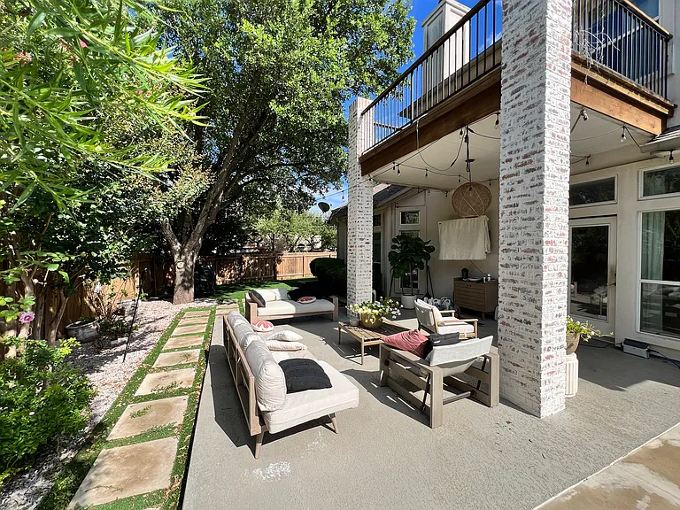 10832 Pointe View Dr — Photo 4