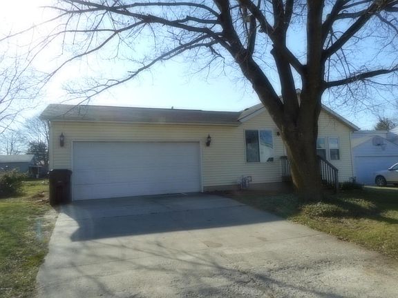 2nd image of 2410 Pearl St