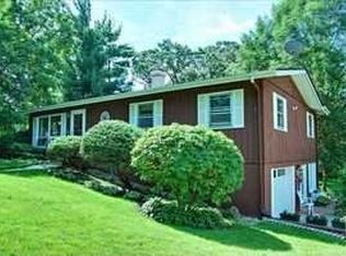 30 Lindemann Ct, South Elgin, IL 60177