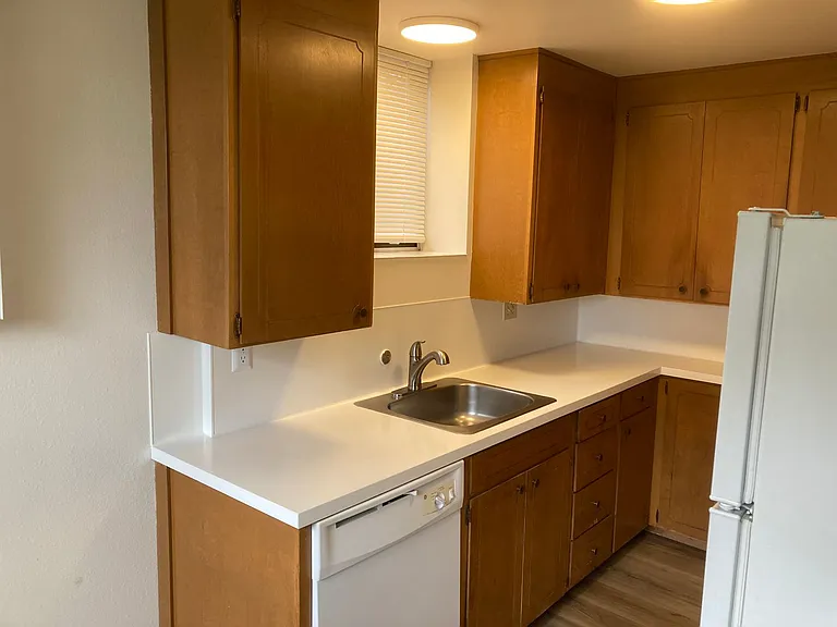 6549 California Ave SW — Photo 24