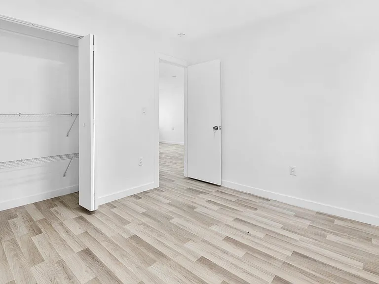 112 SW 11th Ave #3 — Photo 14