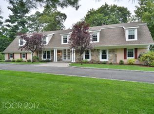9 Halifax Rd, Mahwah, NJ 07430