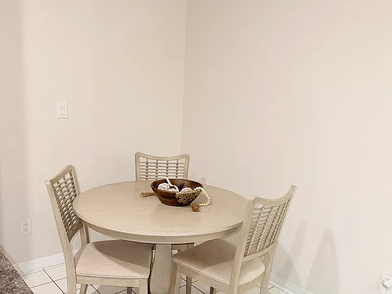 6306 Burnham Wood Pl — Photo 8
