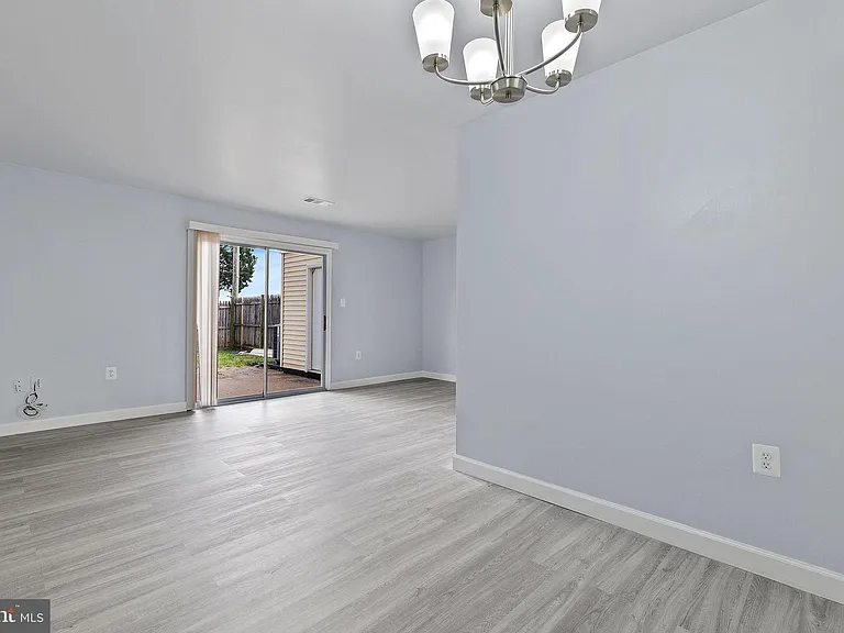 8145 Community Dr — Photo 13