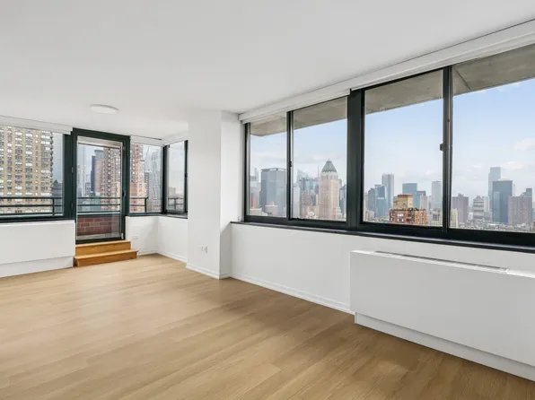 200 West 60th Street 33D image 3 of 52