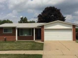 18631 Bittersweet St, Fraser, MI 48026