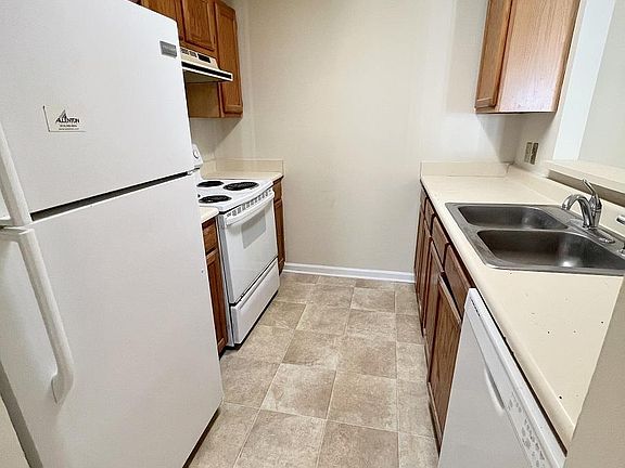 4th image of 600 Audubon Lake Dr APT 7A31
