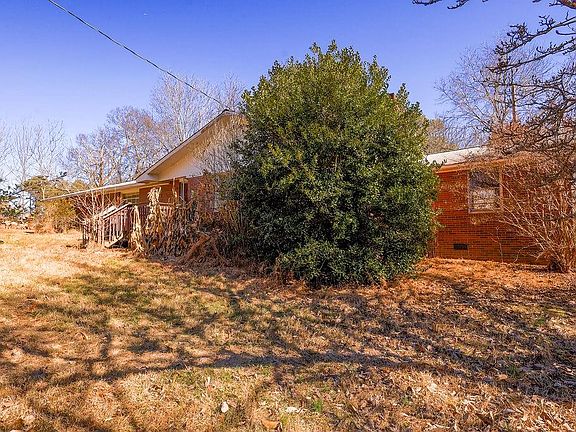 3rd image of 2436 Mount Vernon Rd