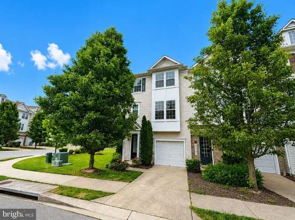 43551 Wild Iris St, California, MD 20619