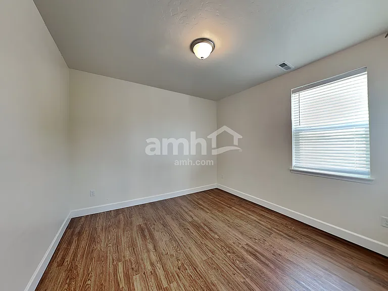 1519 S Horton St — Photo 19