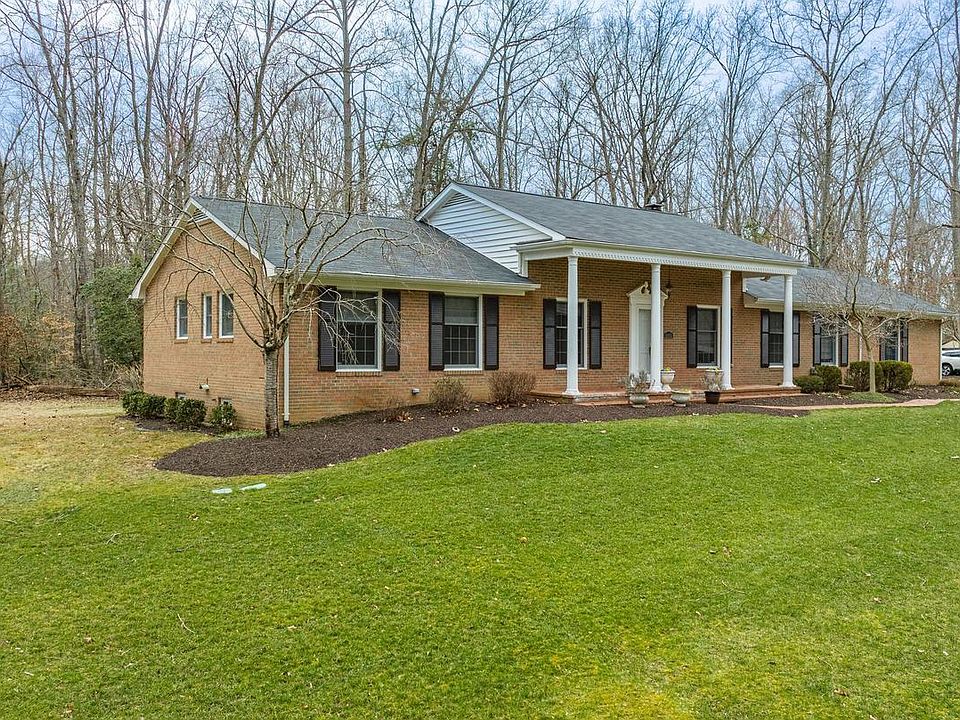 1st image of 6495 Ellenwood Dr