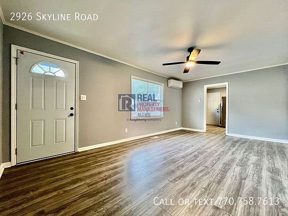 3rd image of 2926 Skyline Rd