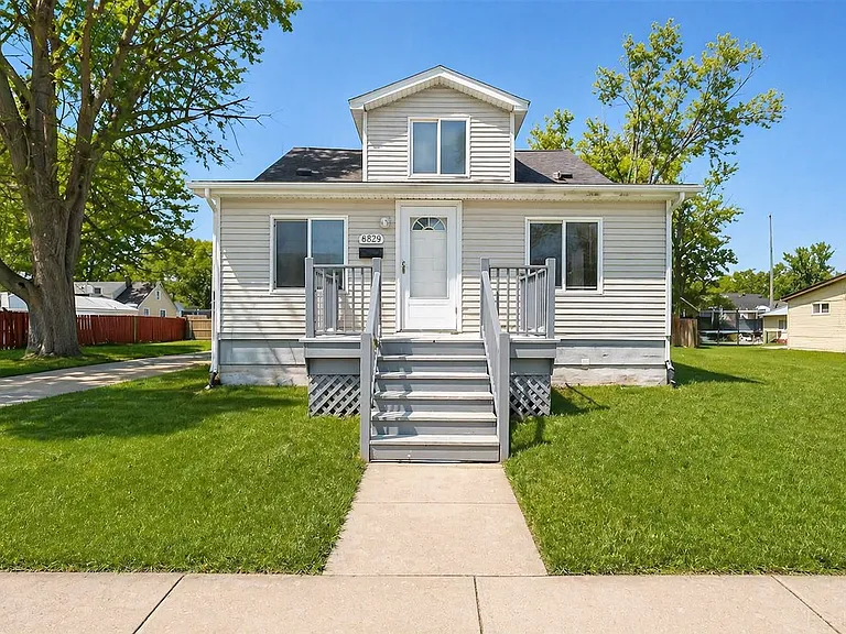8268 Hudson Ave — Photo 1