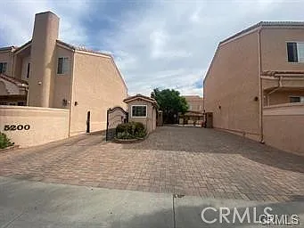 5200 White Oak Ave #36 — Photo 37