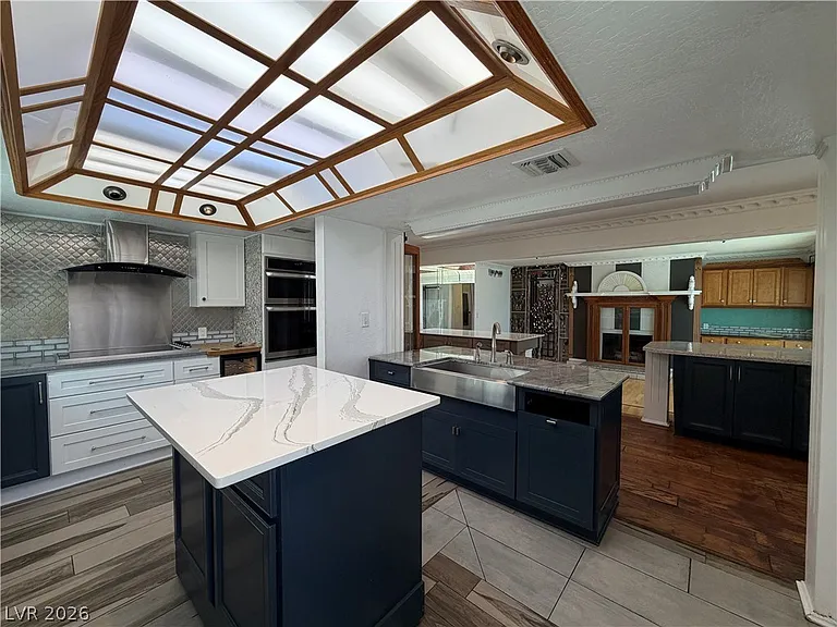 3194 Bel Air Dr — Photo 17