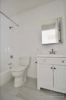 Rented by Grand & Co. | media 7