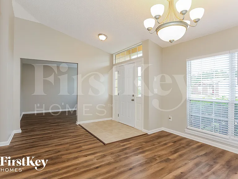 12759 Bentwater Dr — Photo 4