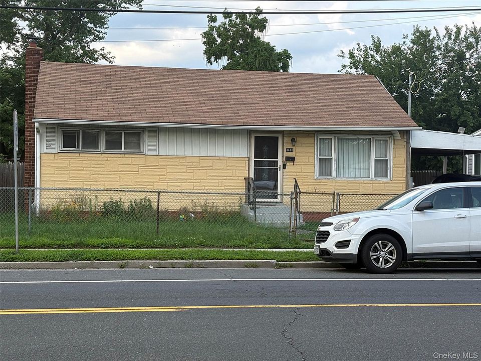 1st image of 3418 Great Neck Road