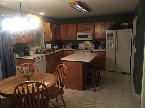 4th image of 5195 Meadow Crest Cir