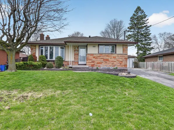 64 Gatineau St #Basement, Oshawa, ON L1H 7G3