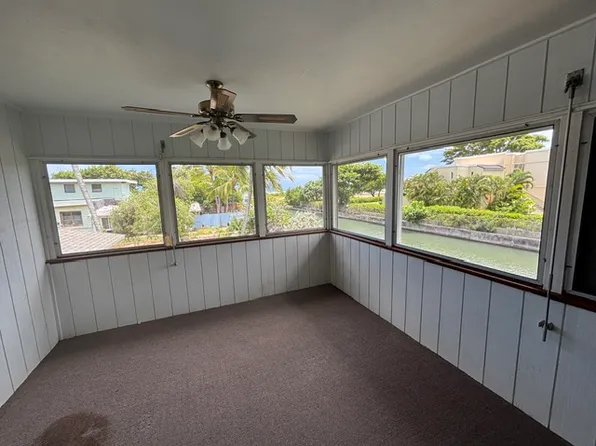 114 Bay St #B, Honolulu, HI 96821