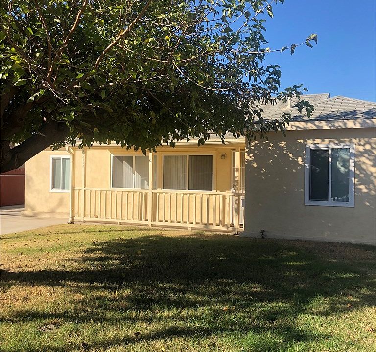 1st image of 8262 Reseda Ave