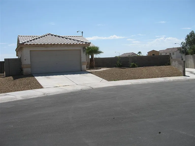 6000 Crown Jewel St — Photo 2
