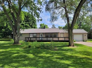 1307 Sharon Dr, Lapeer, MI