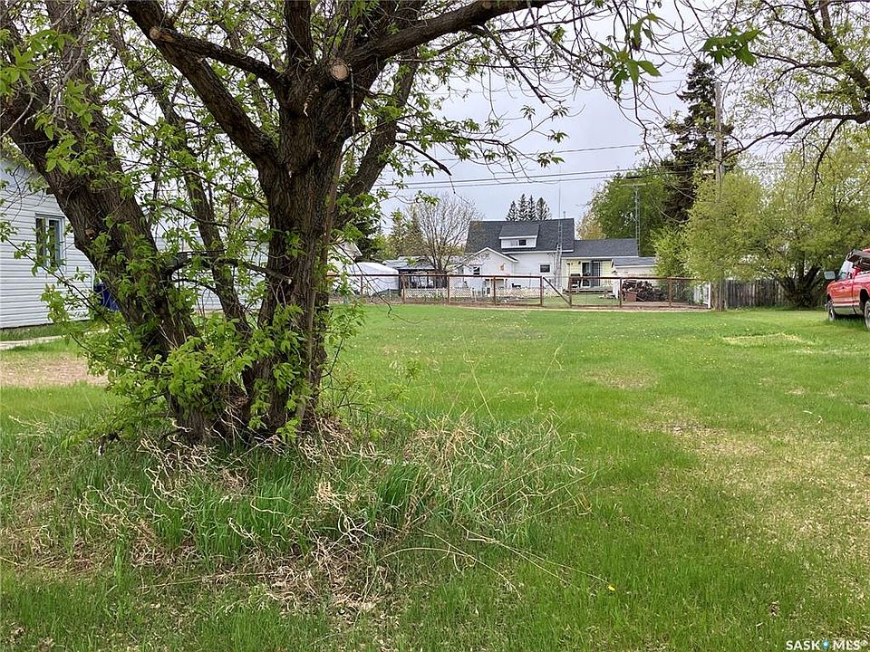 1st image of 222 6th STREET N