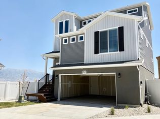 358 N Corridor Ln, Saratoga Springs, UT 84045