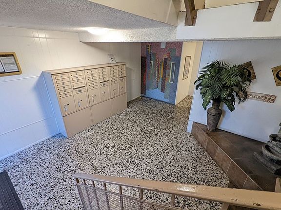 5th image of 1330 N Gardner St APT 305