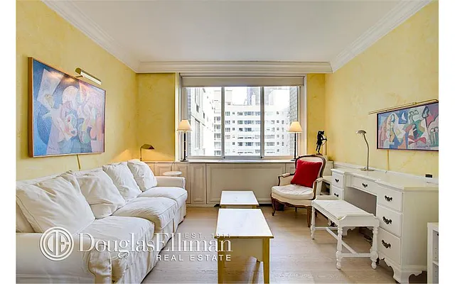 Rented by Douglas Elliman | media 27