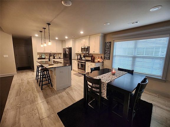 5th image of 1708 S Anthony Dr