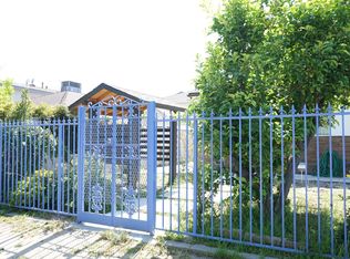 5945 Willowcrest Ave, North Hollywood, CA 91601