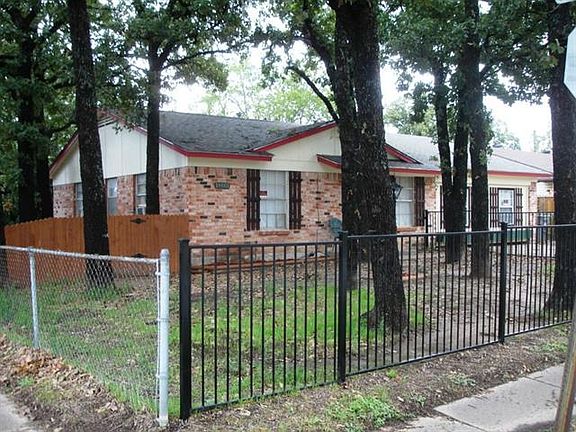 3rd image of 14601 Marsha Dr