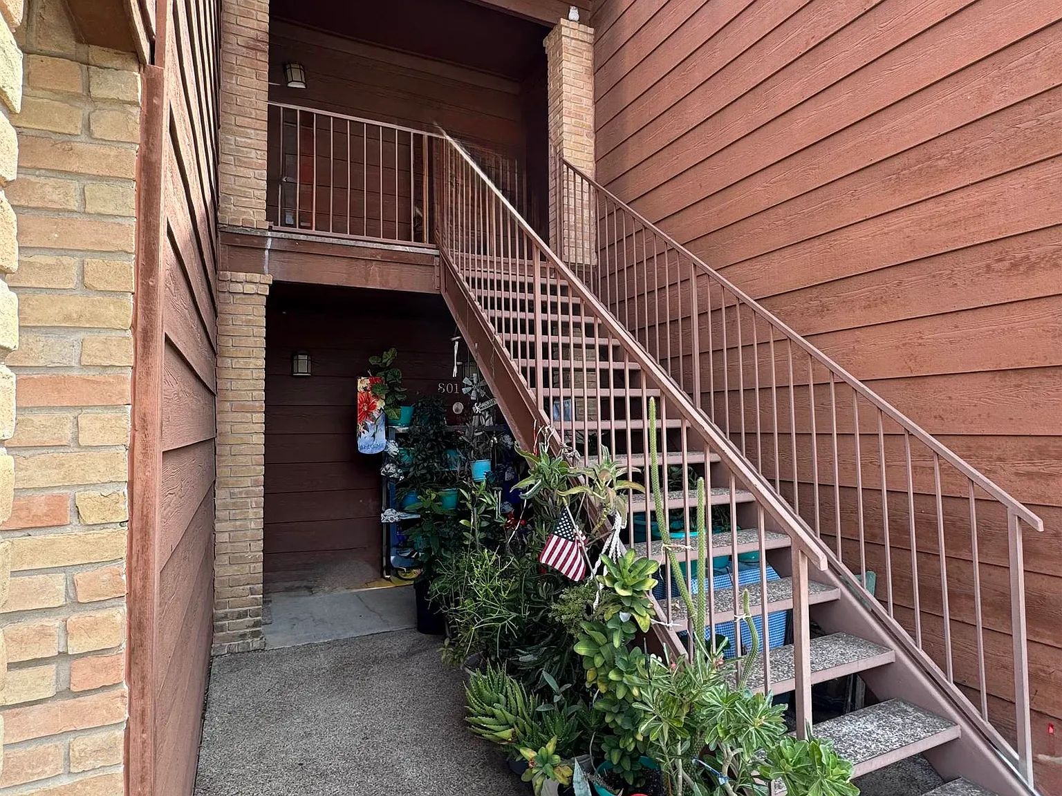 2 bed, 2.0 bath, 974 sqft, $1,000 — Photo 4