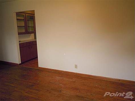 3rd image of 1808 N Oak Grove Ave