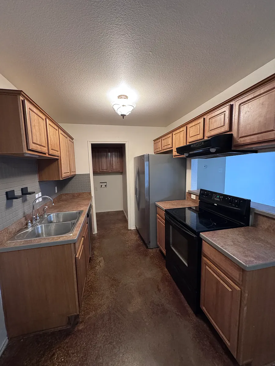 Building Photo - 216 San Angelo Ave #A