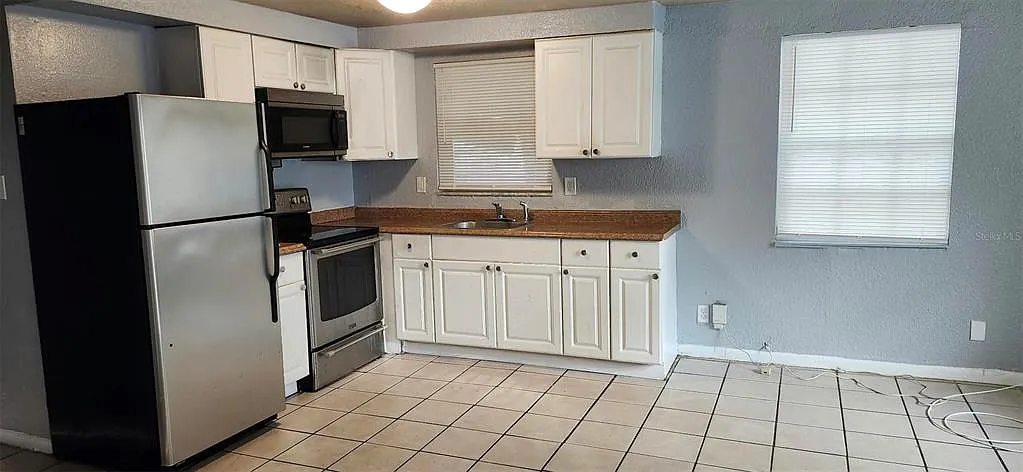 2 bed, 1.0 bath, 741 sqft, $1,350 — Photo 4